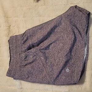 Lululemon tracker shorts no liner